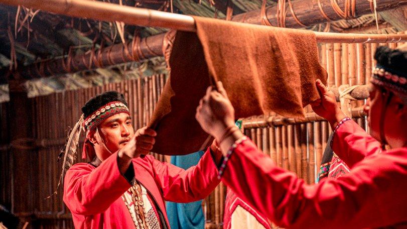 來阿里山部落旅遊！體驗鄒族「鞣皮」傳統工藝　打造個人獨特作品