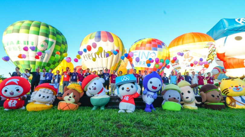 2024臺灣國際熱氣球嘉年華盛大登場　熱氣球翱翔妝點臺東天空